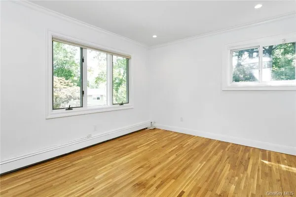 $8,000 | 5 Deerhill Lane, Scarsdale, NY 10583