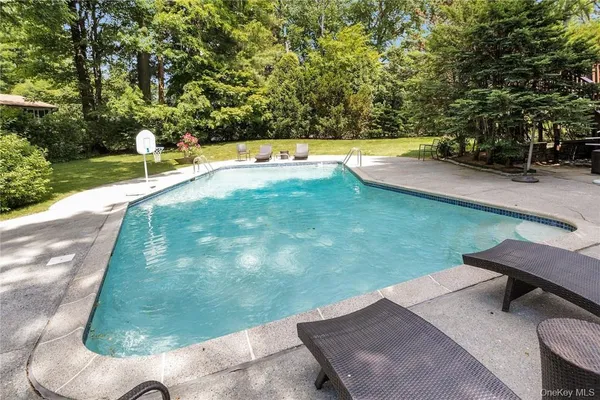 $8,000 | 5 Deerhill Lane, Scarsdale, NY 10583