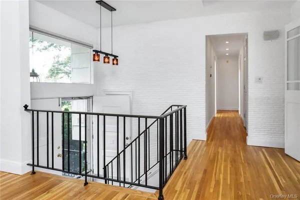 $8,000 | 5 Deerhill Lane, Scarsdale, NY 10583