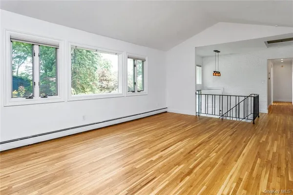 $8,000 | 5 Deerhill Lane, Scarsdale, NY 10583