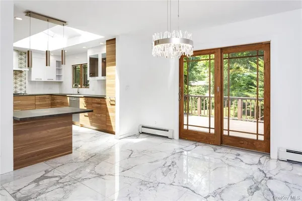 $8,000 | 5 Deerhill Lane, Scarsdale, NY 10583