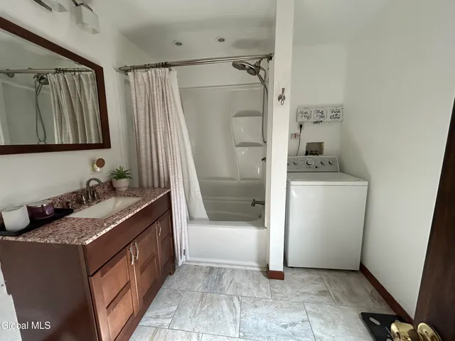 $2,200 | 5 Short Street, Unit 1, Cohoes, NY 12047