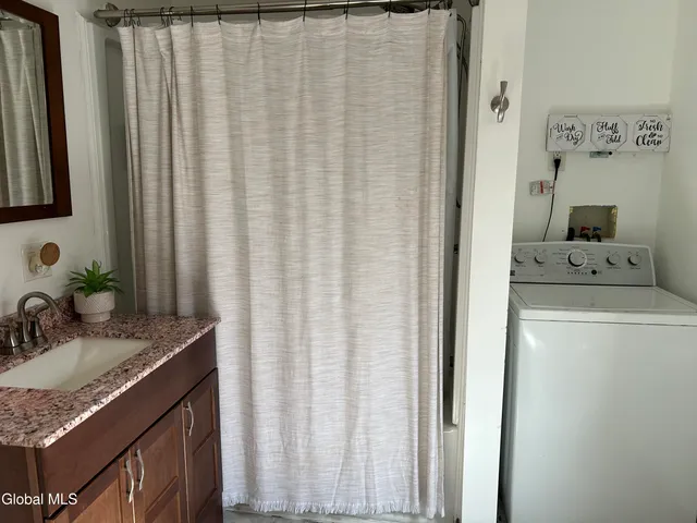 $2,200 | 5 Short Street, Unit 1, Cohoes, NY 12047