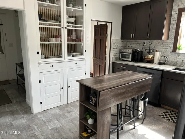 $2,200 | 5 Short Street, Unit 1, Cohoes, NY 12047