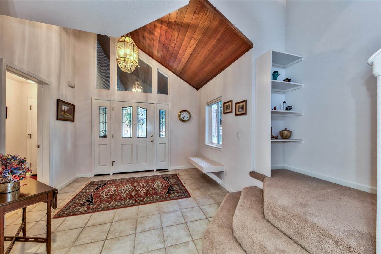 13004 Ski View Loop Truckee, CA 96161 - Photo 5 of 21