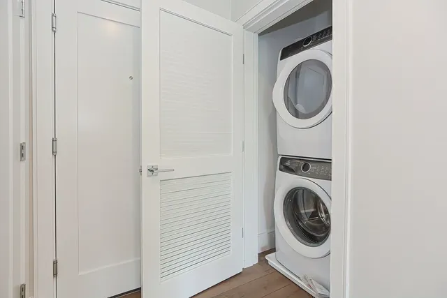 $995,000 | 60 Newbury Street, Unit 10, Quincy, MA 02171