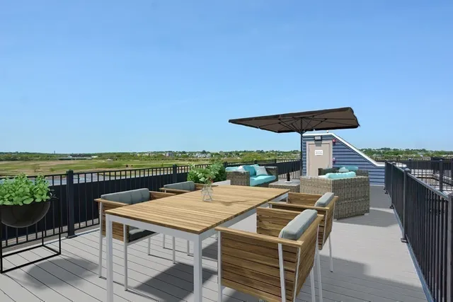 $995,000 | 60 Newbury Street, Unit 10, Quincy, MA 02171