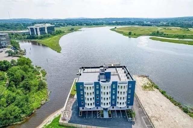 $995,000 | 60 Newbury Street, Unit 10, Quincy, MA 02171