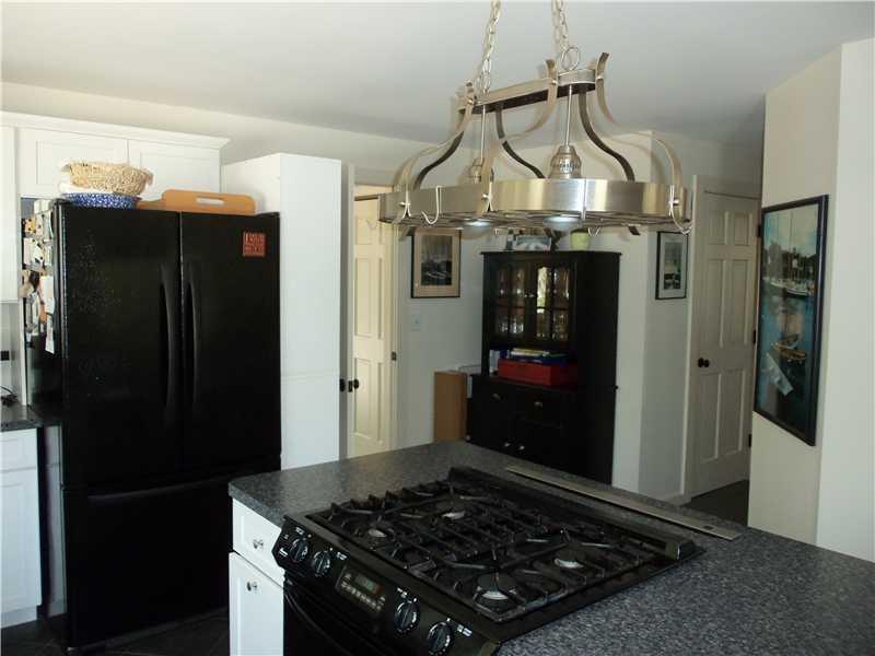 58 Bald Head Road Bath, ME 04530 - Photo 5 of 14 Kitchen.