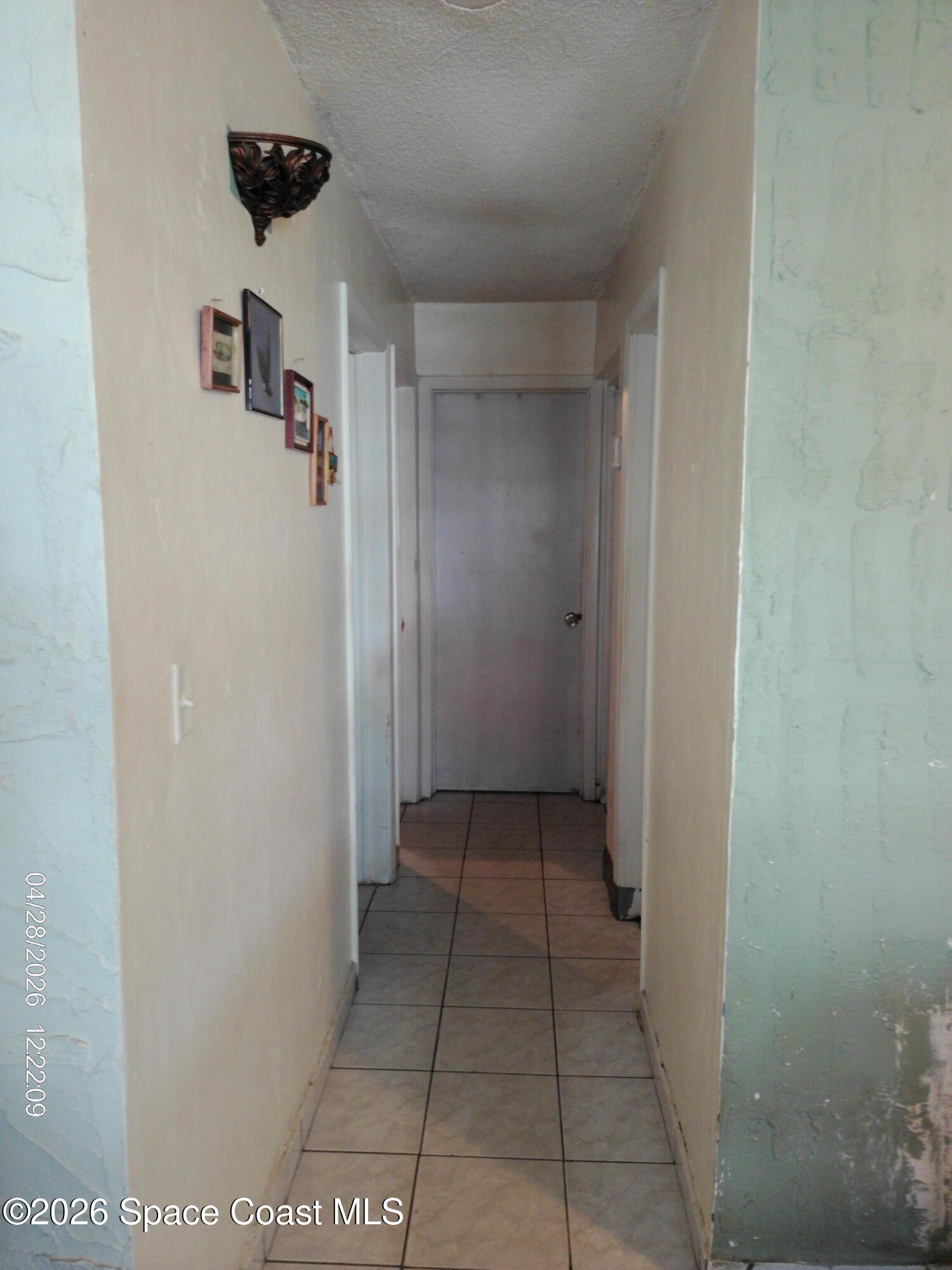 11412 Southwest 41st Street Miami, FL 33165 - Photo 14 of 35 Hallway