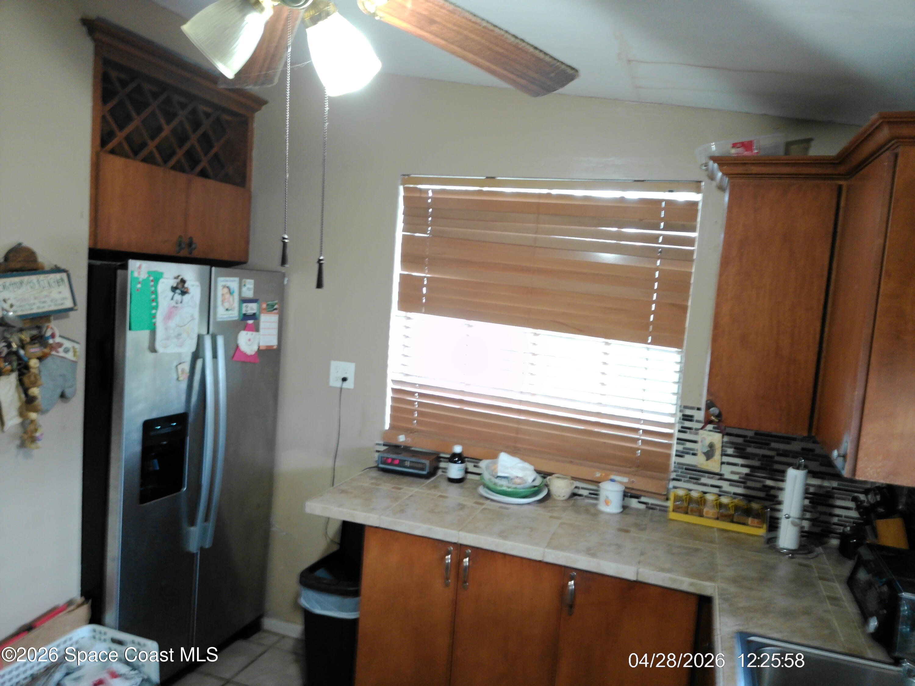 11412 Southwest 41st Street Miami, FL 33165 - Photo 18 of 35 Kitchen
