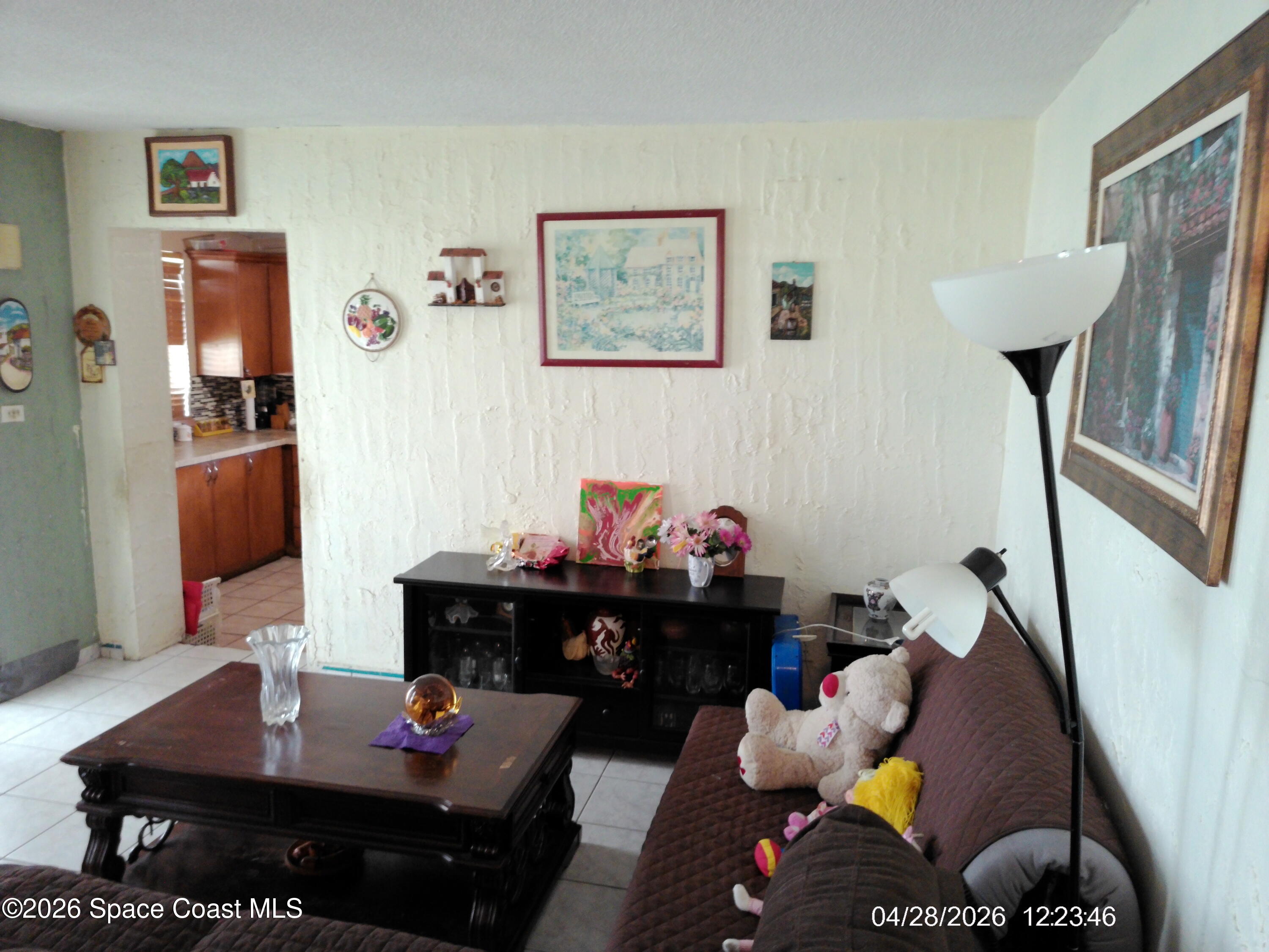 11412 Southwest 41st Street Miami, FL 33165 - Photo 21 of 35 Living room
