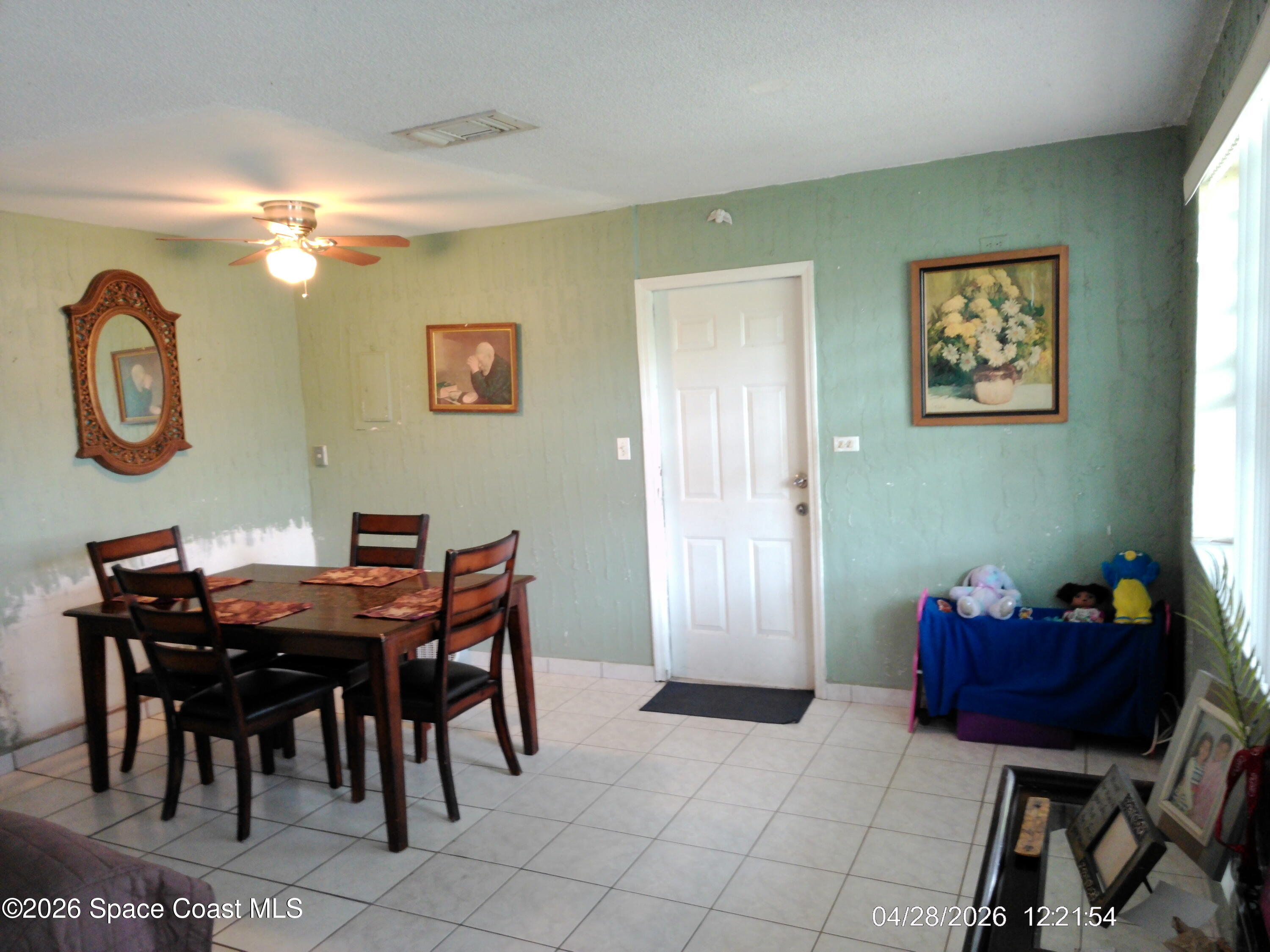 11412 Southwest 41st Street Miami, FL 33165 - Photo 10 of 35 dining area 2