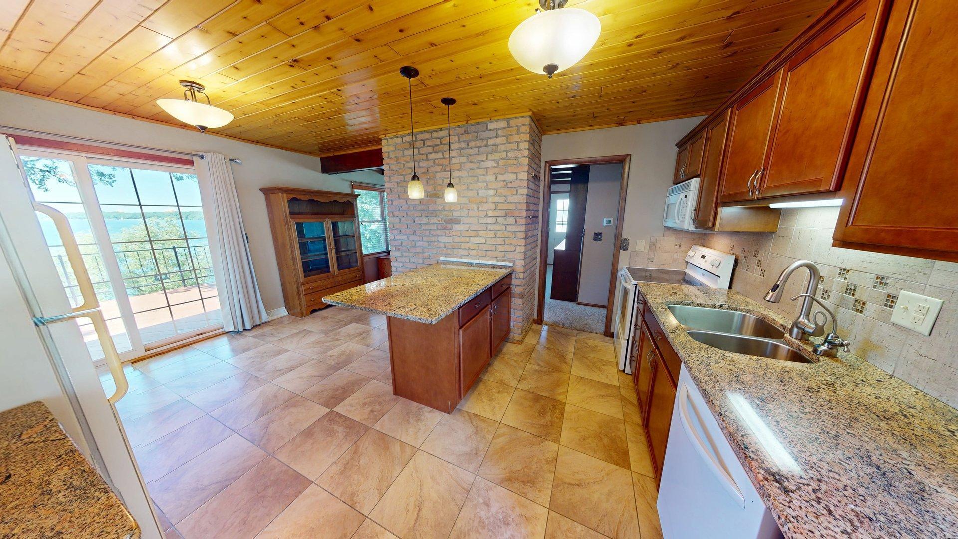 3776 North Eagle Road Willmar, MN 56201 - Photo 5 of 39