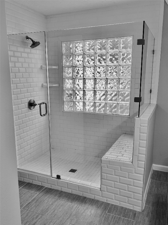 6674 Sylvan Road Houston, TX 77023 - Photo 10 of 16 a bathroom with a shower