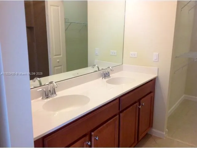 $3,200 | 2950 St Thomas Drive, Unit 2950, Cooper City, FL 33024