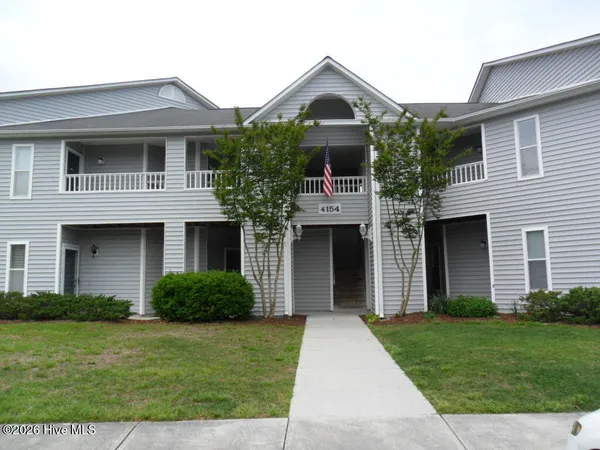$1,500 | 4154 Breezewood Drive, Unit 202, Wilmington, NC 28412
