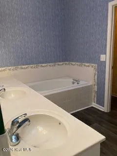 $1,600 | 4154 Breezewood Drive, Unit 202, Wilmington, NC 28412