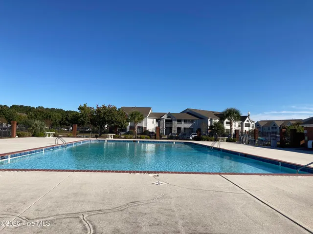 $1,600 | 4154 Breezewood Drive, Unit 202, Wilmington, NC 28412