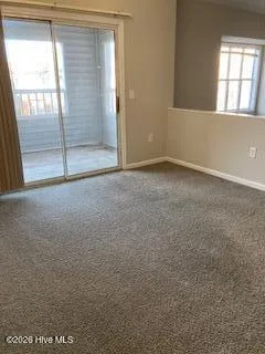 $1,500 | 4154 Breezewood Drive, Unit 202, Wilmington, NC 28412