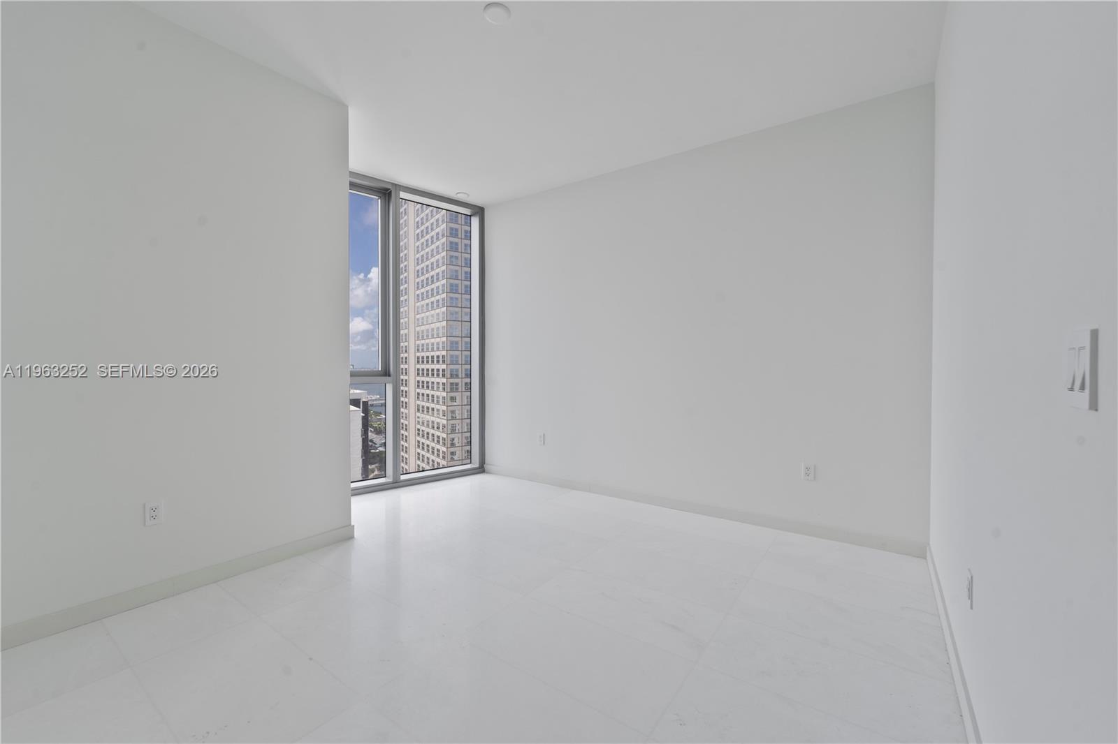300 Biscayne Blvd Way, Unit 4404 Miami, FL 33131 - Photo 16 of 69 2nd Bedroom.