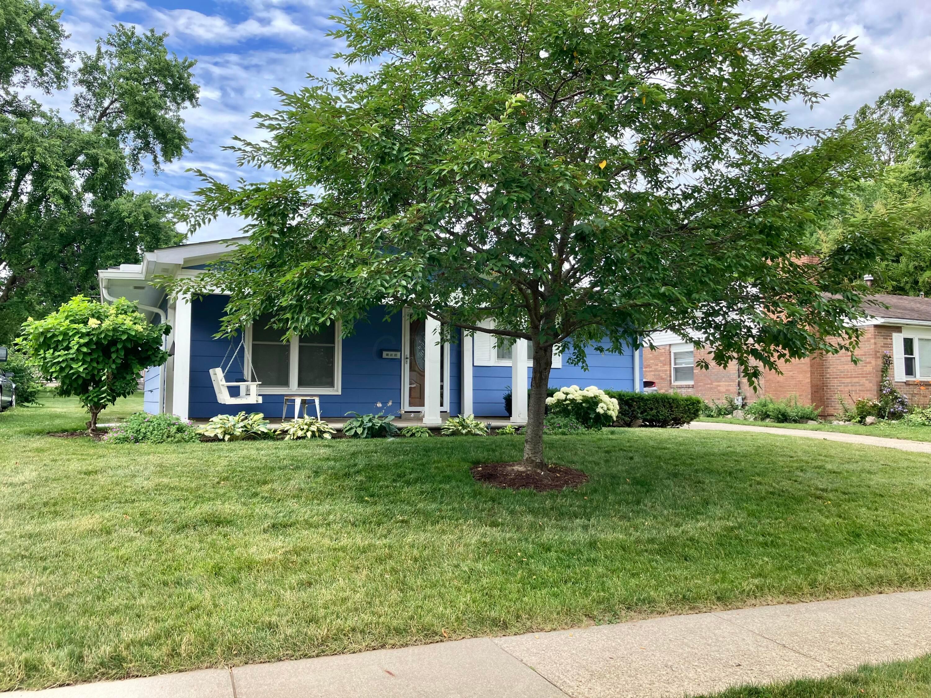 125 Schryver Road Columbus, OH 43207 - Photo 2 of 26 IMG_3618