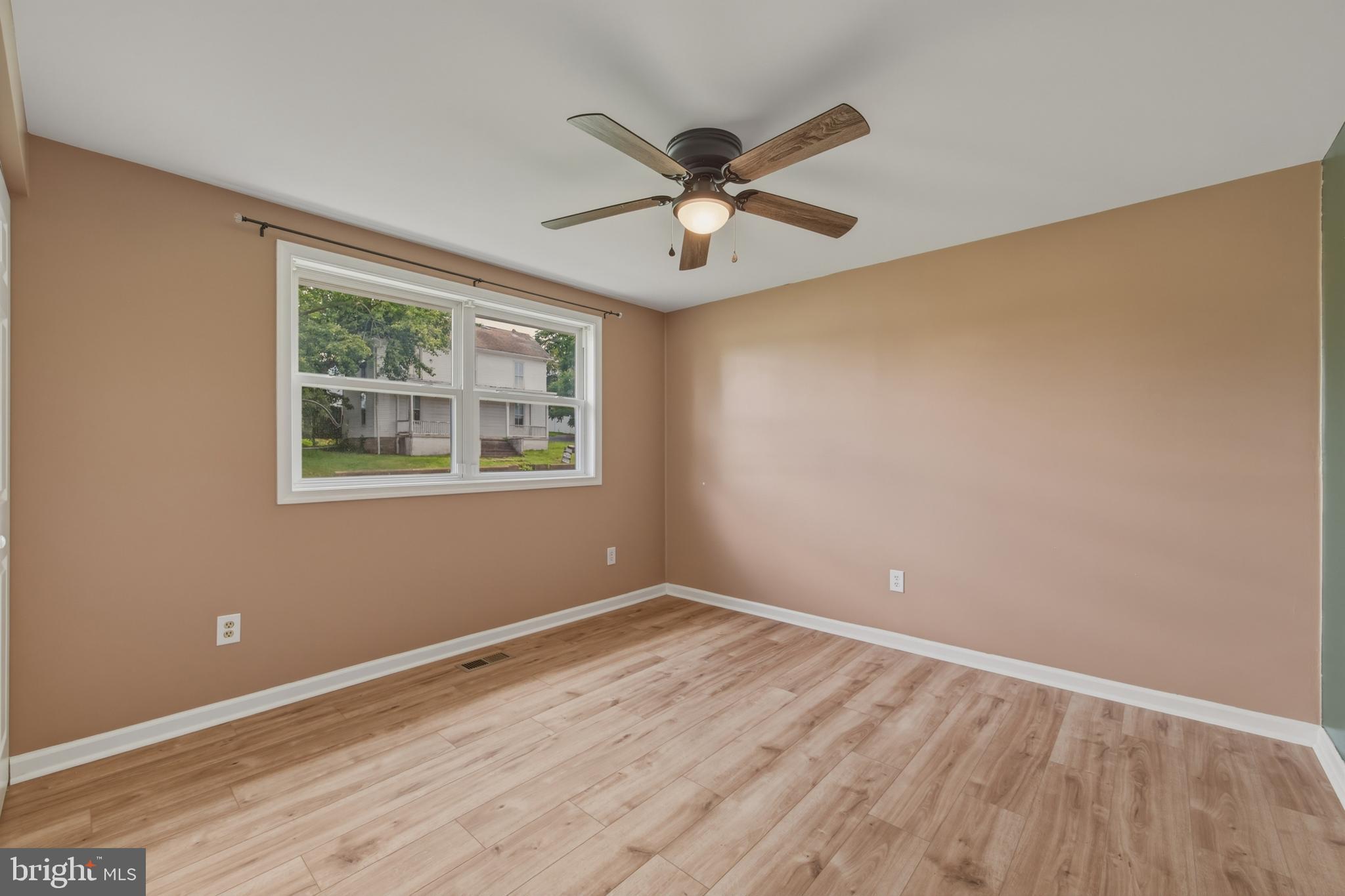 304 Palmyra Road Edinburg, VA 22824 - Photo 24 of 29 Bedroom 2