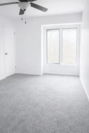 $2,500 | 1050 Holbrook Road, Unit I, Homewood, IL 60430