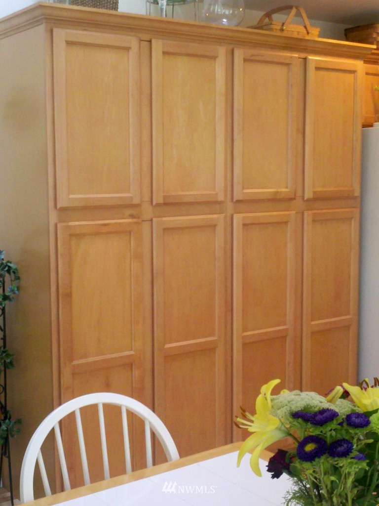 12403 Hubbard Road Southeast Rainier, WA 98576 - Photo 6 of 15 Gallery Image 6