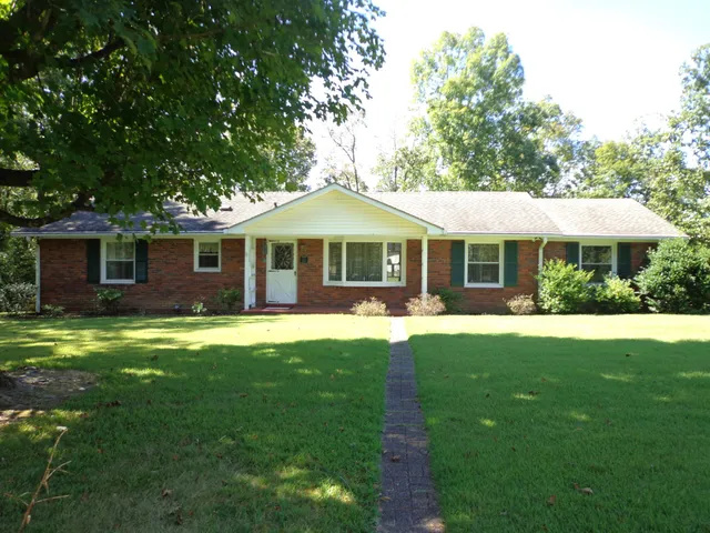 $239,000 | 202 Bowen Heights Drive, Waverly, TN 37185
