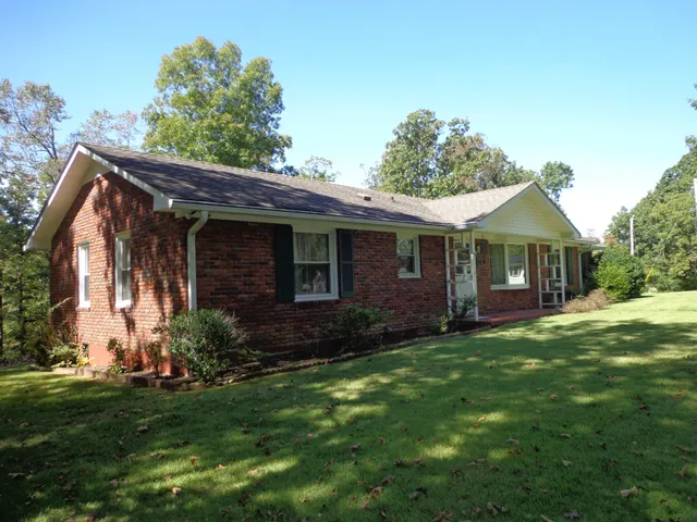 $239,000 | 202 Bowen Heights Drive, Waverly, TN 37185