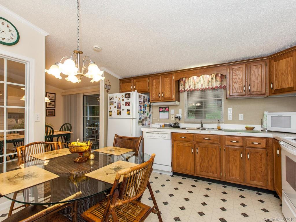 56 Meadowchase Road Fletcher, NC 28732 - Photo 15 of 37 Gallery Image 15