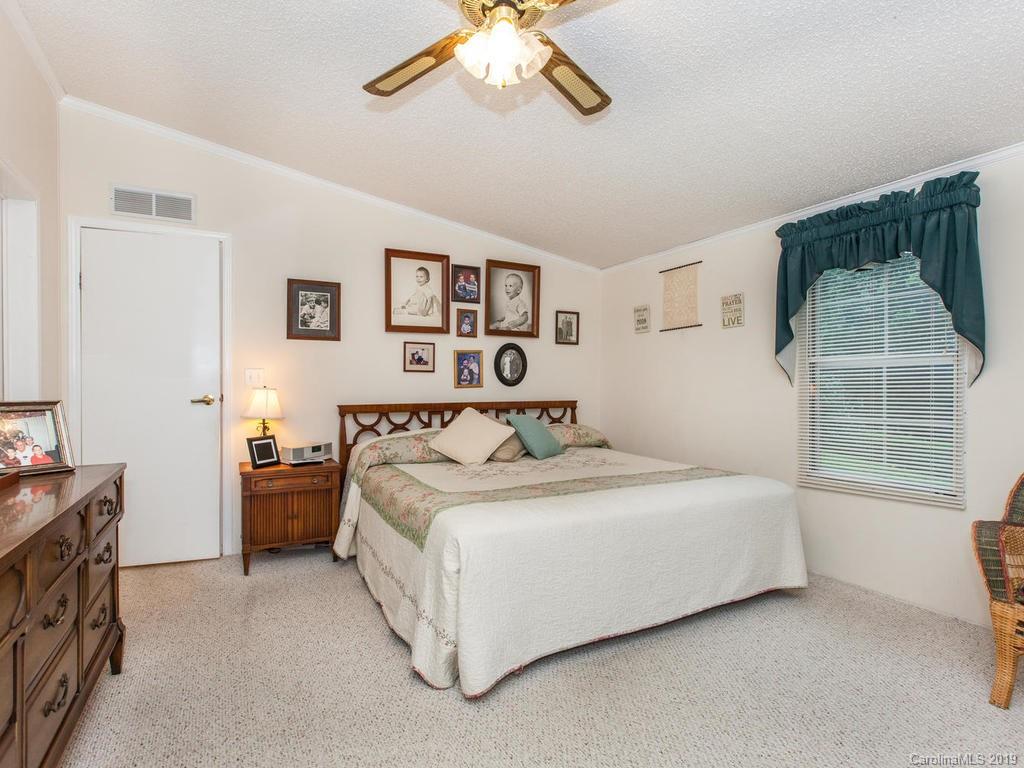 56 Meadowchase Road Fletcher, NC 28732 - Photo 17 of 37 Gallery Image 17