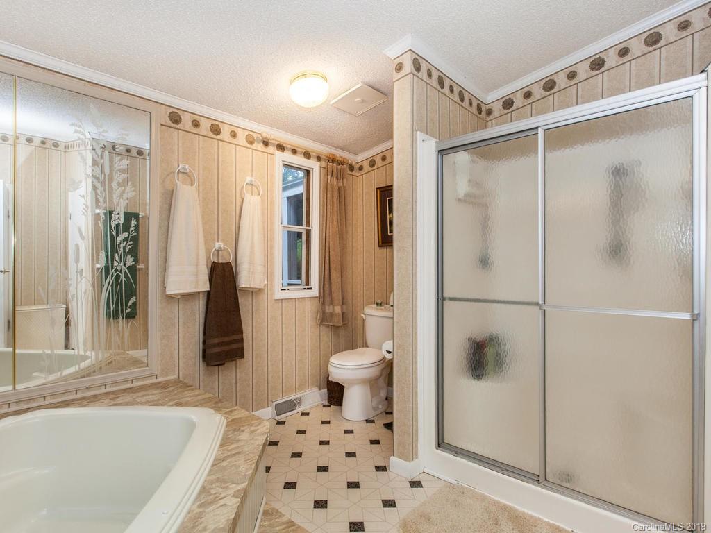 56 Meadowchase Road Fletcher, NC 28732 - Photo 22 of 37 Gallery Image 22
