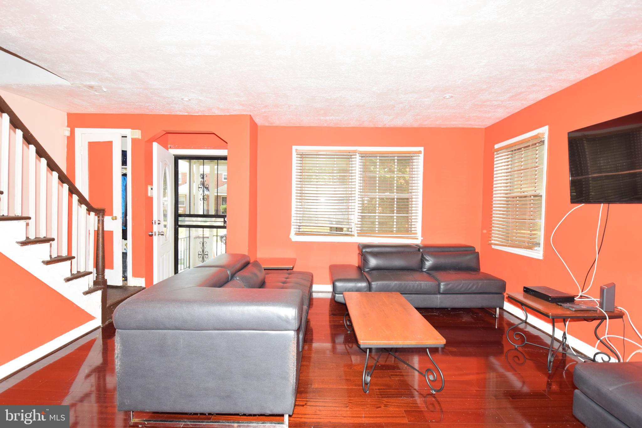6931 Fieldcrest Road Baltimore, MD 21215 - Photo 9 of 25