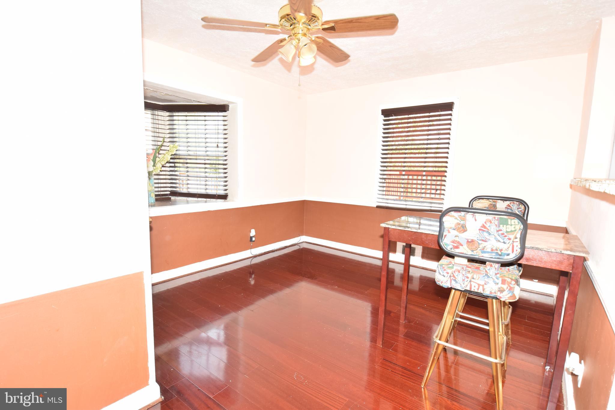 6931 Fieldcrest Road Baltimore, MD 21215 - Photo 10 of 25