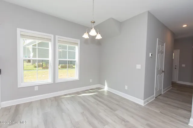 $1,895 | 608 Feather Court, Richlands, NC 28574