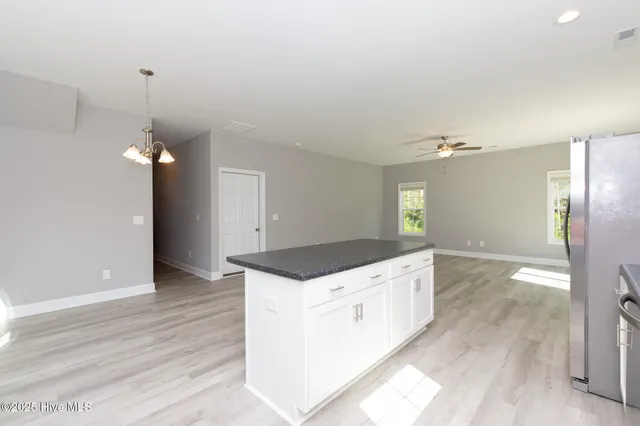 $1,895 | 608 Feather Court, Richlands, NC 28574