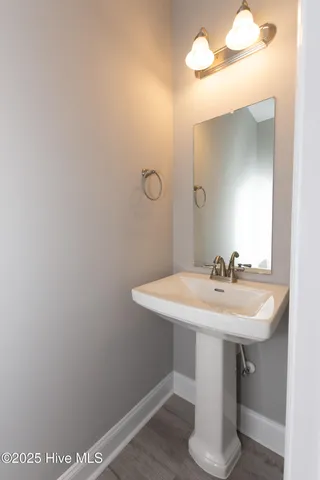 $1,895 | 608 Feather Court, Richlands, NC 28574