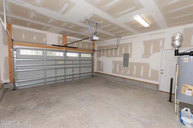 $1,895 | 608 Feather Court, Richlands, NC 28574