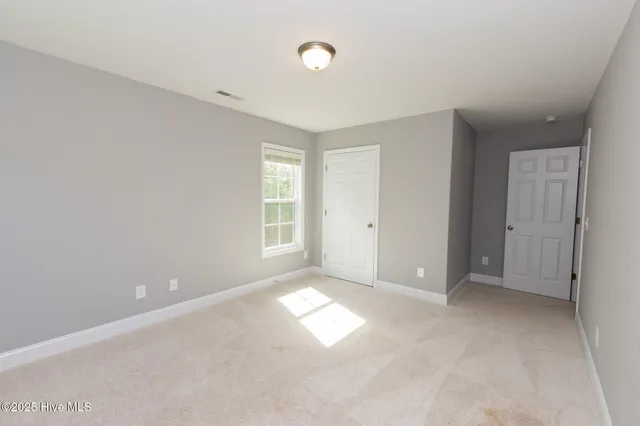 $1,895 | 608 Feather Court, Richlands, NC 28574