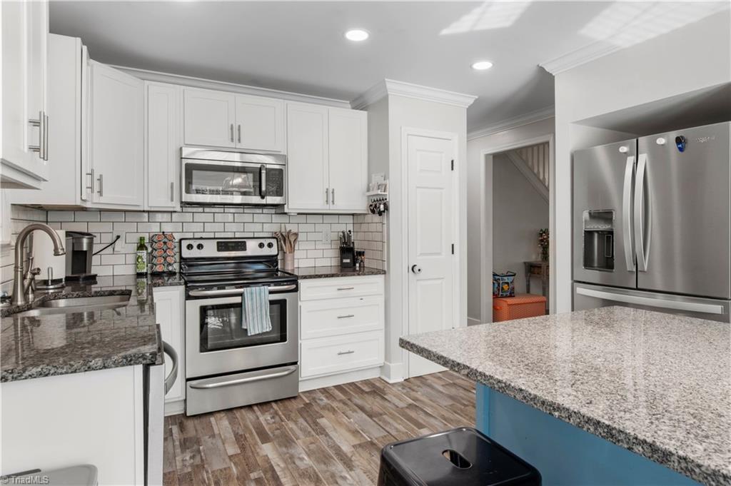 128 James Road Clemmons, NC 27012 - Photo 11 of 41