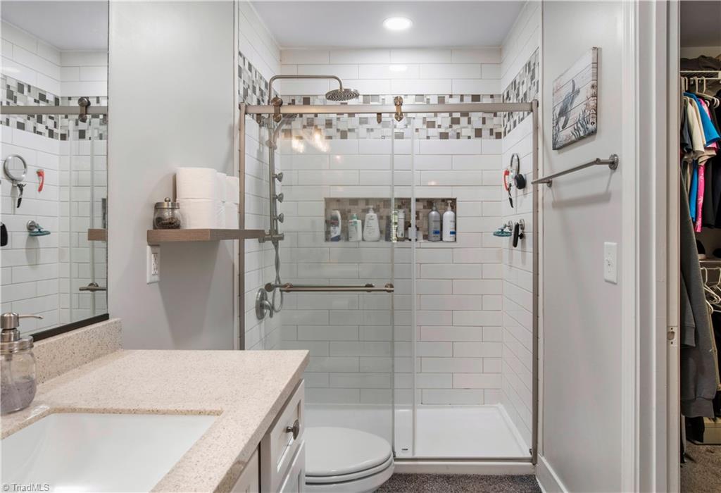 128 James Road Clemmons, NC 27012 - Photo 15 of 41