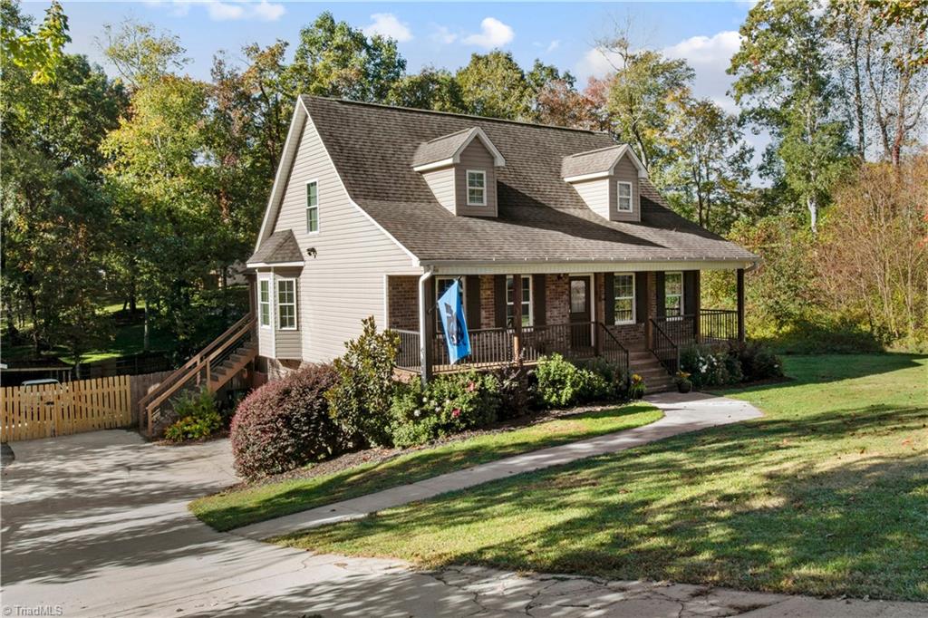 128 James Road Clemmons, NC 27012 - Photo 3 of 41