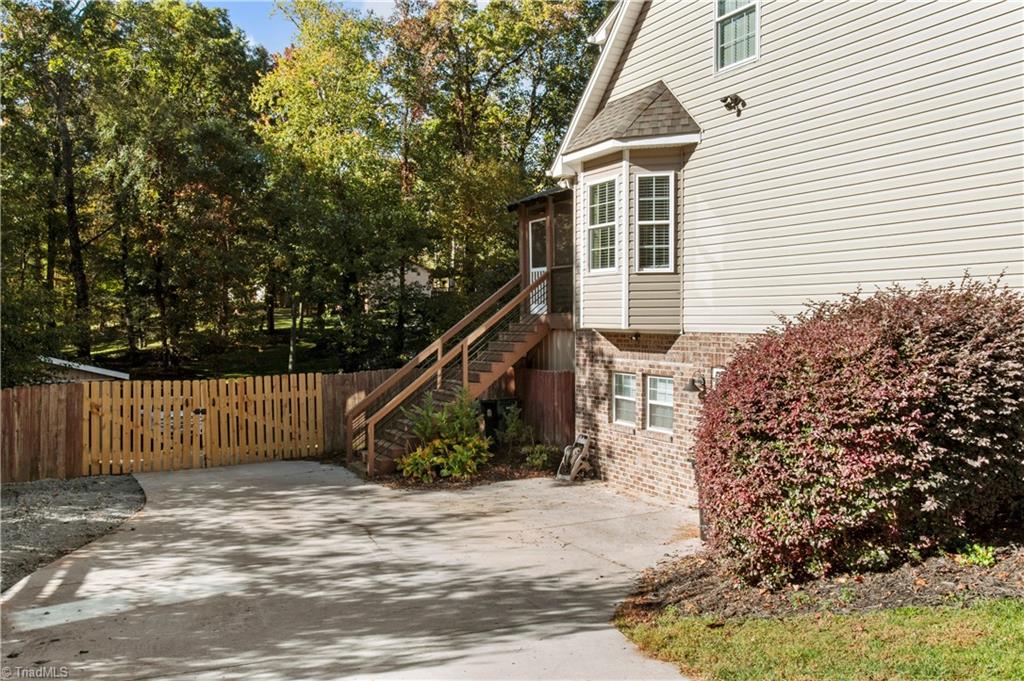 128 James Road Clemmons, NC 27012 - Photo 38 of 41