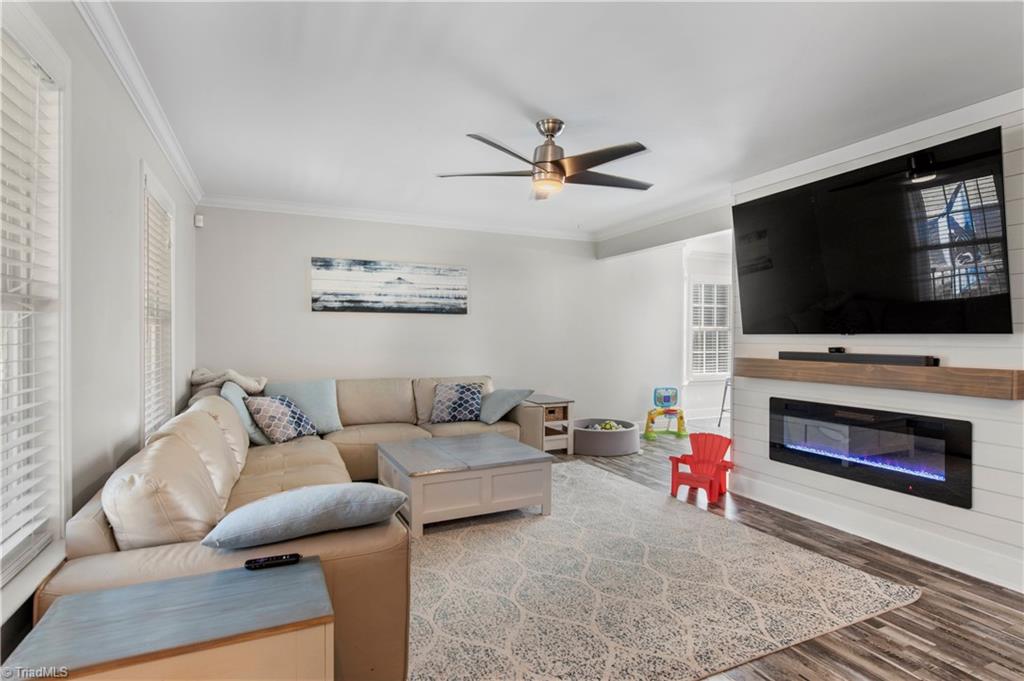 128 James Road Clemmons, NC 27012 - Photo 6 of 41