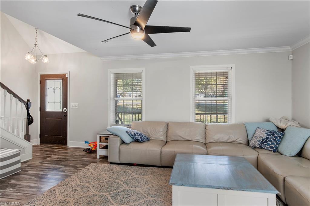 128 James Road Clemmons, NC 27012 - Photo 7 of 41