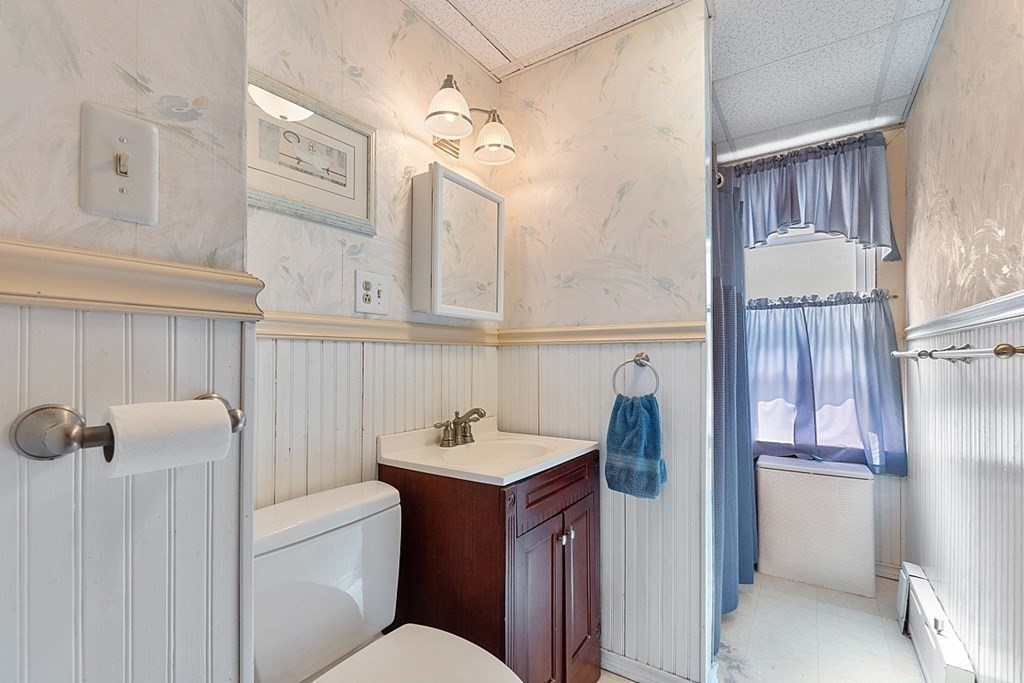 29 Halmstad Street Worcester, MA 01607 - Photo 7 of 41 Gallery Image 7