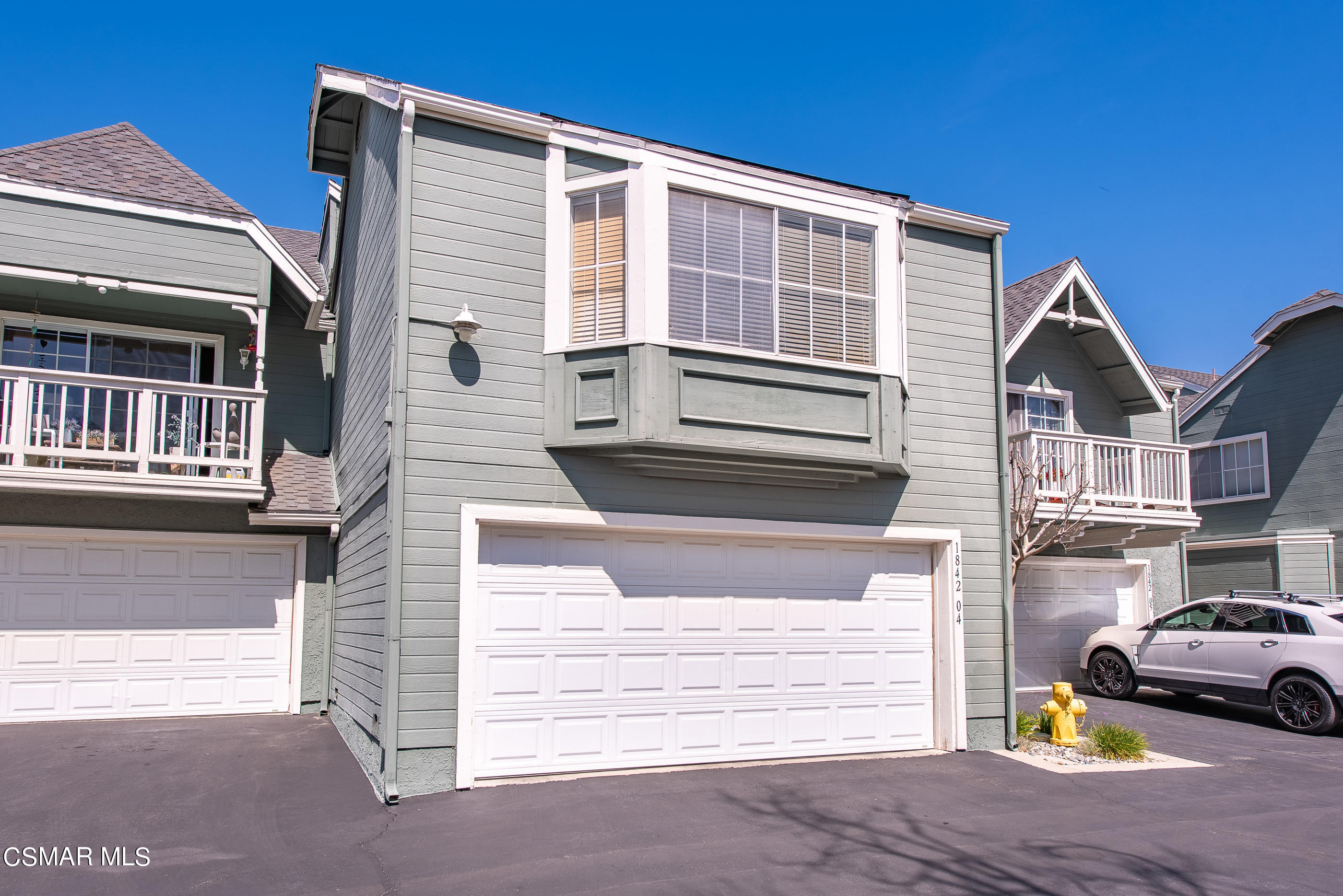 1842 Rory Lane, Unit 4 Simi Valley, CA 93063 - Photo 3 of 24 1842 Rory Ln Simi Valley-2