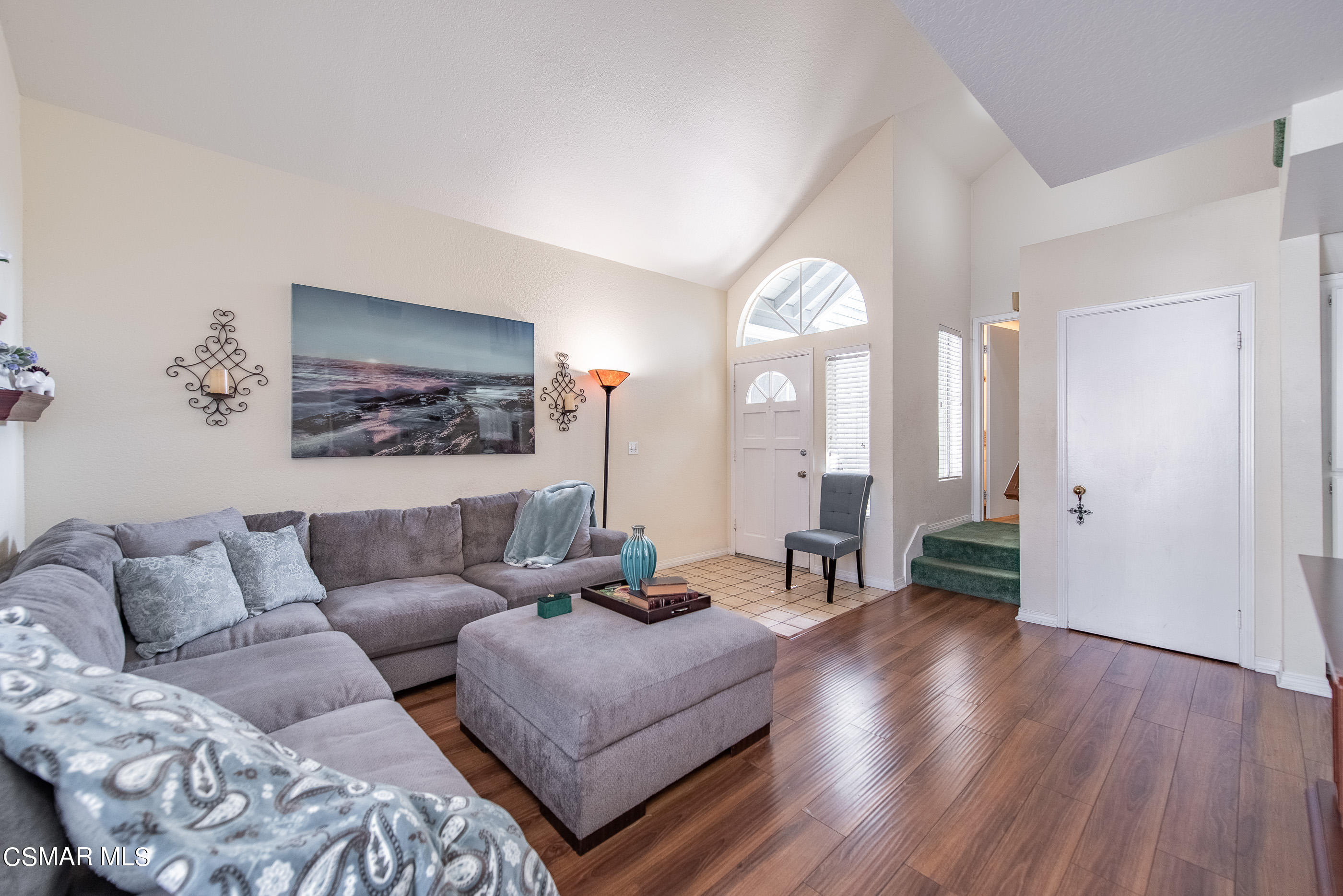 1842 Rory Lane, Unit 4 Simi Valley, CA 93063 - Photo 6 of 24 1842 Rory Ln Simi Valley-6